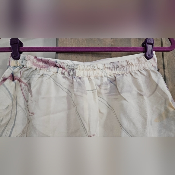 ATHLETA Calm Cool Short Marble Abstract Chantilly Cream. Size Small - Picture 12 of 12